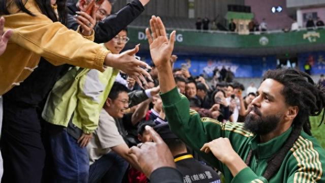 开云官网-杰曼·科尔还在等待CBA首秀，说唱乐巨星加盟南京同曦就是一场“流量秀”|同曦男篮|篮球|许可|男篮|球队_新浪体育_新浪新闻